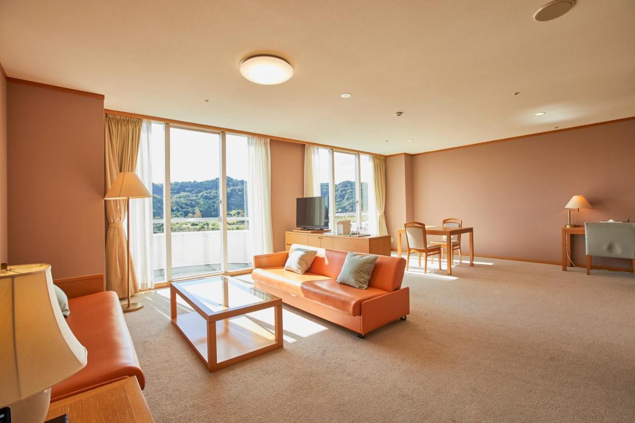 Kamogawa Country Hotel Exteriör bild